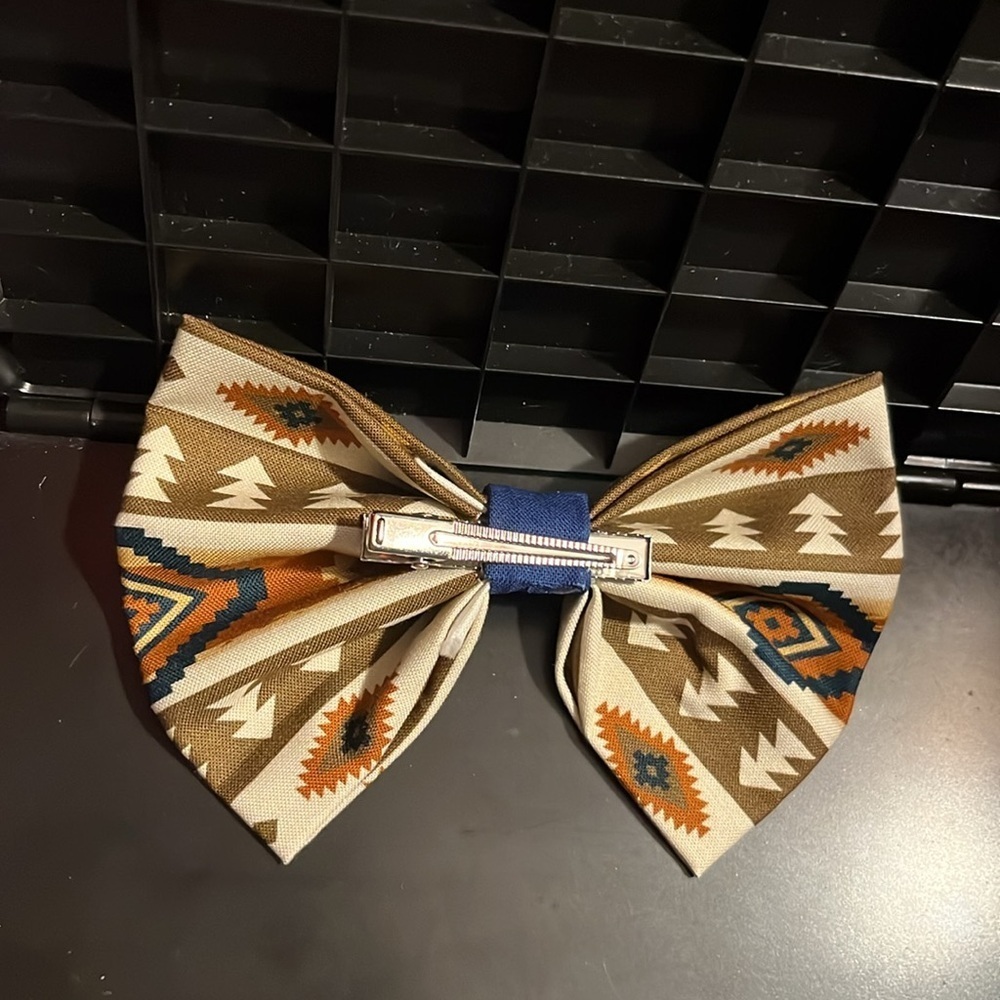 Tribal bow - Picture 2 of 4
